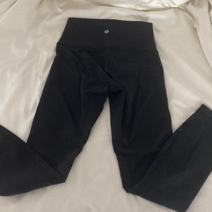 black lululemon leggings